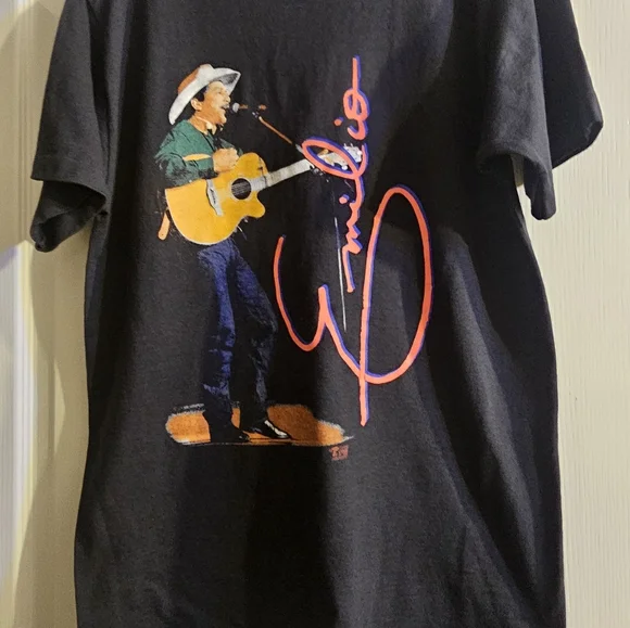 Emilio Black Graphic T-Shirt - Picture 2 of 5